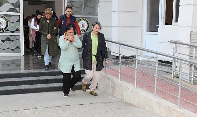 Kadın hırsızlık çetesi çökertildi 