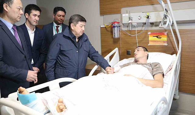 Kırgızistan Bakanlar Kurulu Başkanı Caparov'dan Türkiye hastanelerine övgü