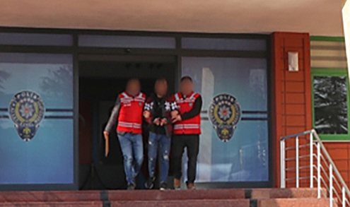 Kuyumcudan yüzük çalan şüpheli yakalandı