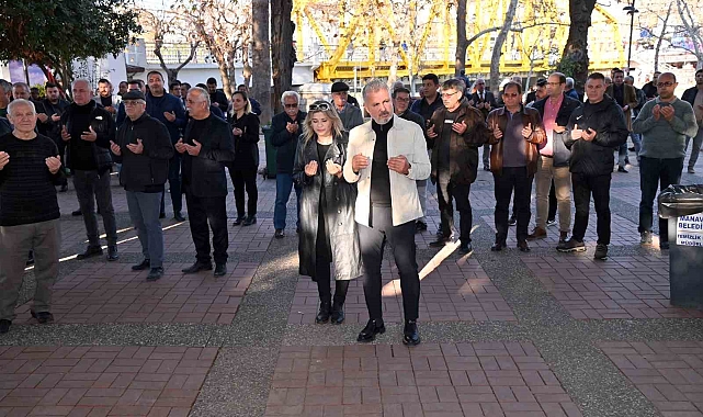 Manavgat Belediyesi depremde hayatını kaybedenleri andı