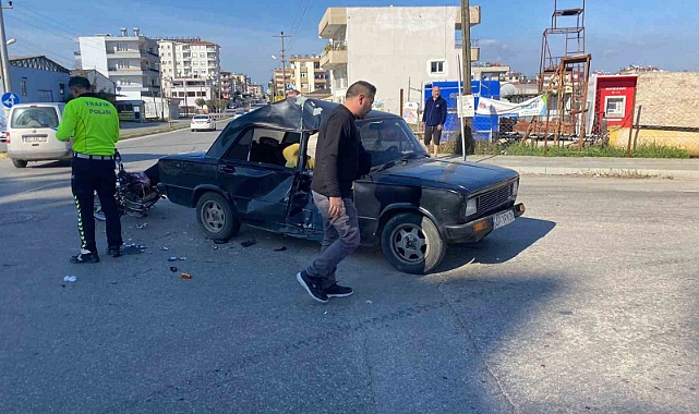 Motosiklet ile otomobil çarpıştı: 2 yaralı