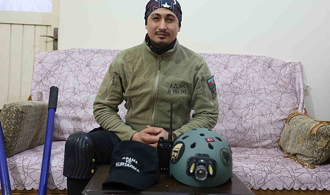 Ölüme namaz kılarken yakalanan genç kızı enkazdan çıkaran gönüllü arama kurtarma görevlisi o anları unutamıyor