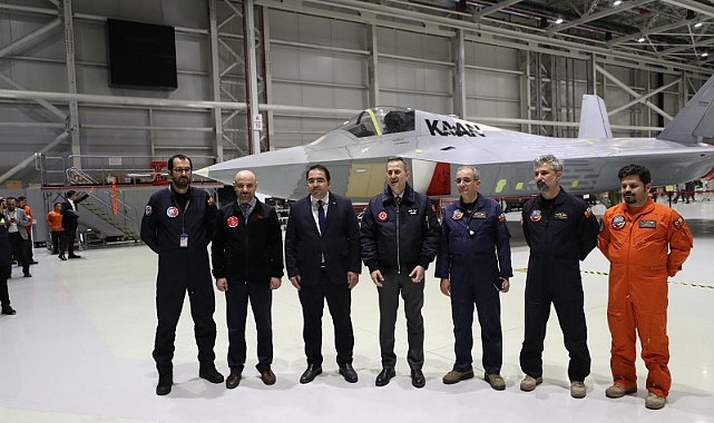 Savunma Sanayii Başkanı Görgün, 'KAAN'ın pilotları ve proje ekibiyle buluştu