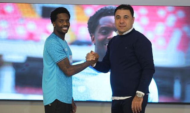Sivasspor, Queensy Menig ile 2,5 yıllık sözleşme imzaladı