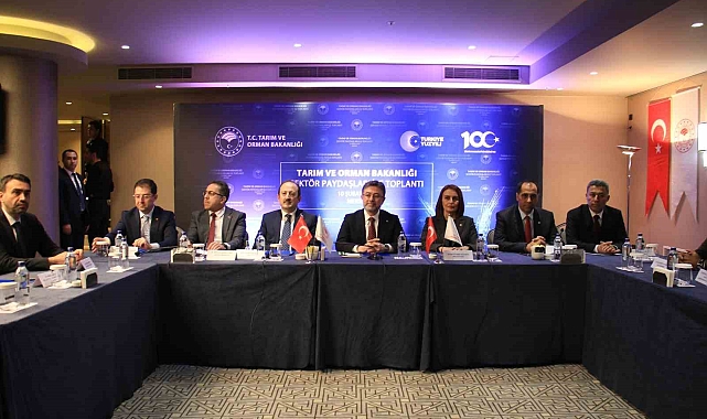 Tarım Orman Bakanı Yumaklı, tarım sektörü temsilcileri ile bir araya geldi