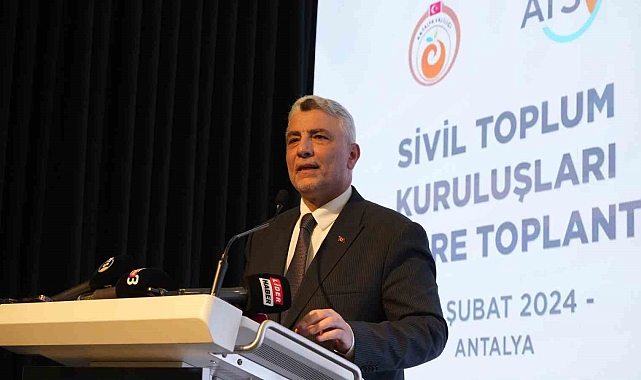 Ticaret Bakanı Bolat: "20 milyon turist hedefi uzak değil"