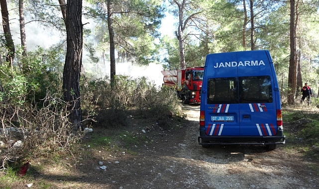 Yakılan lastikler alarma geçirdi