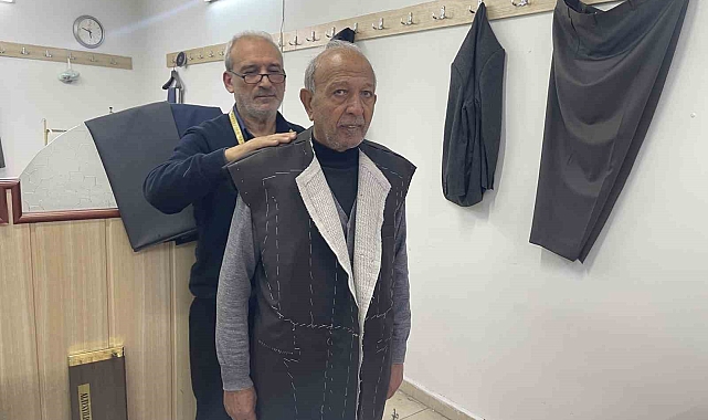 Yarım asırdır aşk ile dikiş atan terzi, mesleğini devam ettirecek çırak bulamıyor