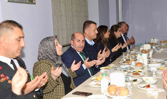 Alanya Kaymakamı Ürkmezer huzurevi sakinleriyle iftar yaptı