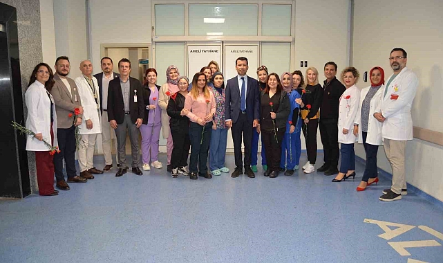 Alanya'da sağlık çalışanı kadınlar 8 Mart'ta unutulmadı