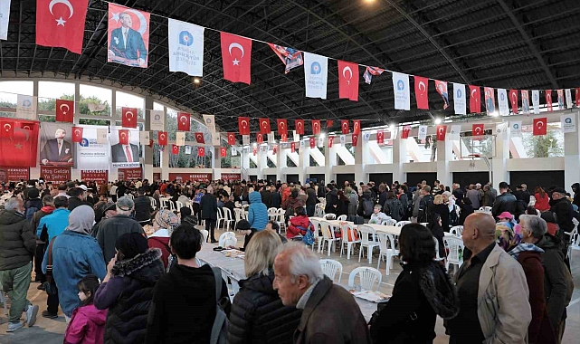 Antalya Büyükşehir Belediyesi'nden iftar sofrası