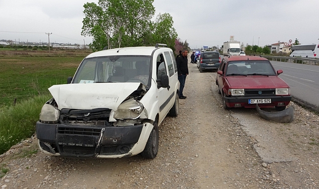 Antalya’da 3 araçlı zincirleme kaza: 1 yaralı