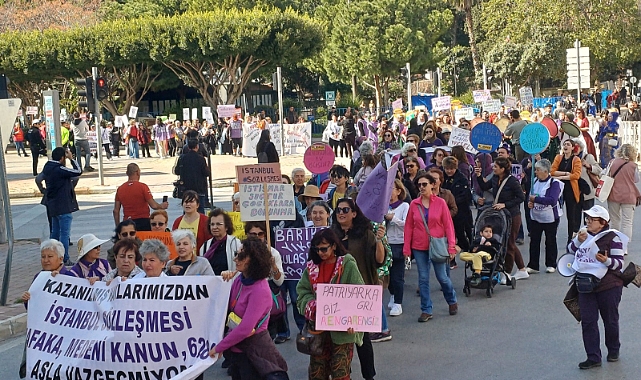 Antalyalı kadınlar eşitlik için buluştu