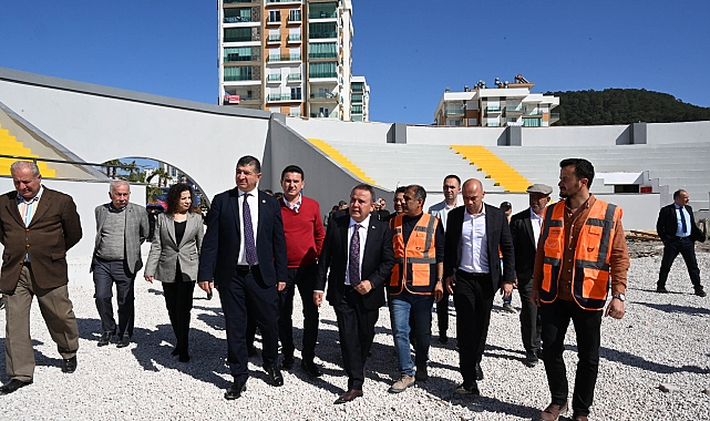 Başkan Böcek: Finike'de gondol turları olacak