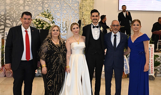 Başkan Dere, kızını evlendirdi