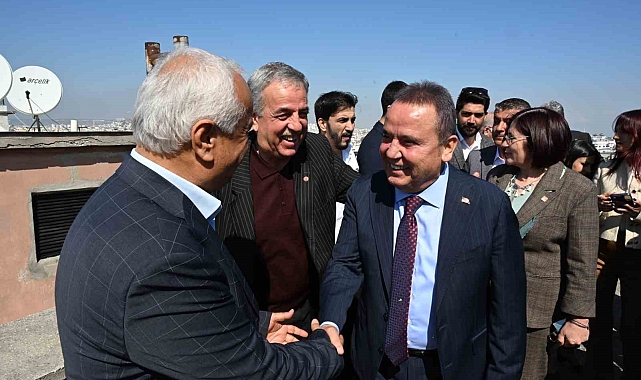Başkan Muhittin Böcek hemşehrileriyle buluştu