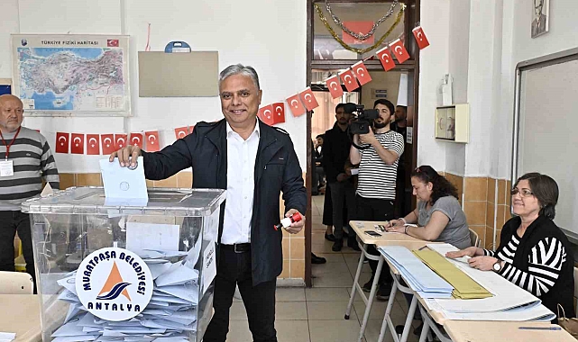 Başkan Uysal oyunu kullandı