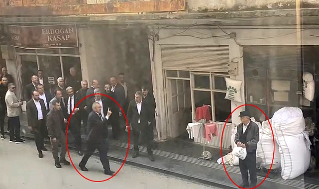 Belediye başkanı kendisine oy vermeyeceğini söyleyen kişiyi yumrukladı