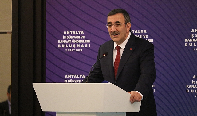 Cevdet Yılmaz: Ekonomimiz tarihinde ilk kez 1 trilyon dolar seviyesini geçti