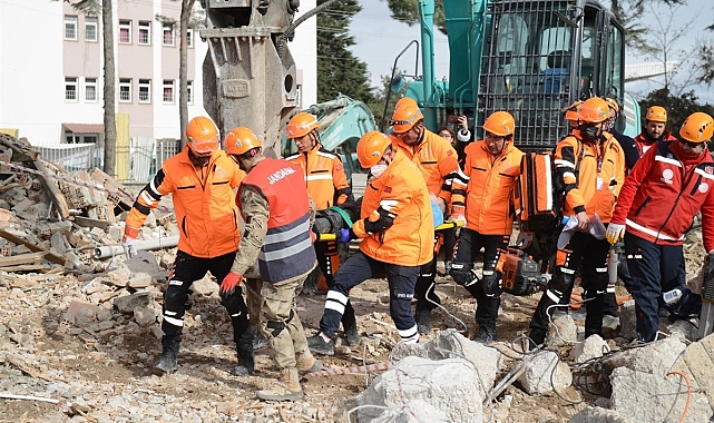 Deprem tatbikatı gerçeği aratmadı