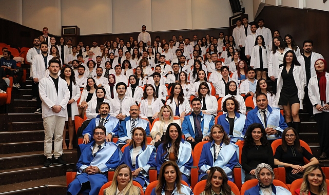 Diş Hekimliği Fakültesi'nden 110 öğrenci beyaz önlük giydi