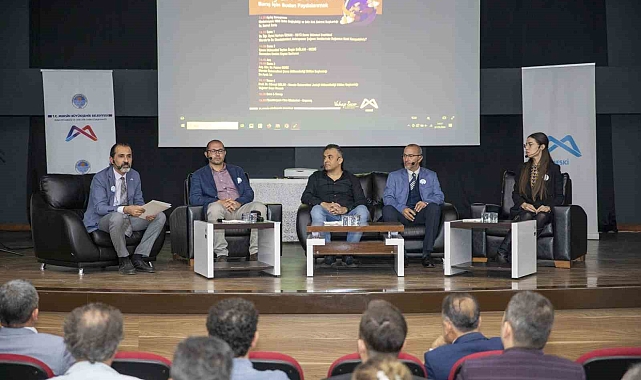 Dünya Su Günü'nde, 'Suyun Serüveni' paneli düzenlendi