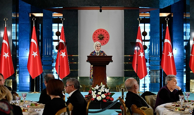 Emine Erdoğan: Kökleriyle bağı güçlü olan ağacı, hiçbir rüzgar yıkamaz
