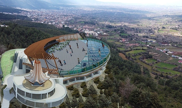 Ertemur: “Pamukkale’mizin yeni cazibe merkezi Şahin Tepesi Cam Restoran olacak”