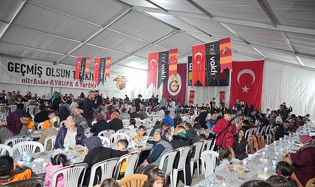 Galatasaray Yönetimi Kahramanmaraş&#039;ta iftarda bir araya geldi