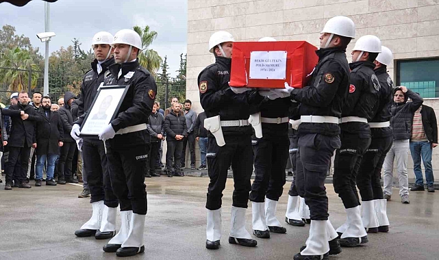 Görev başında hayatını kaybeden polis memurunun cenazesi törenle Hatay'a uğurlandı