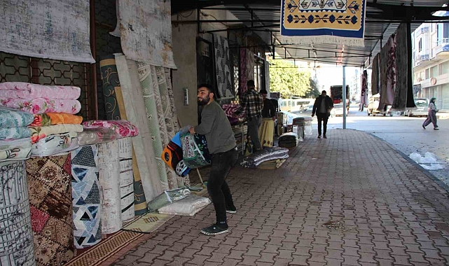 Hortum felaketinin ardından esnaf yaralarını sarmaya başladı
