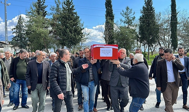 Kalp krizi sonucu hayatını kaybeden polis memuru son yolculuğuna uğurlandı