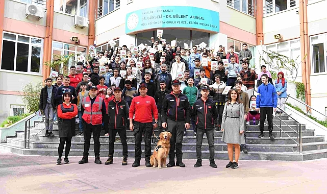 Konyaaltı'nda özel öğrencilere deprem tatbikatı