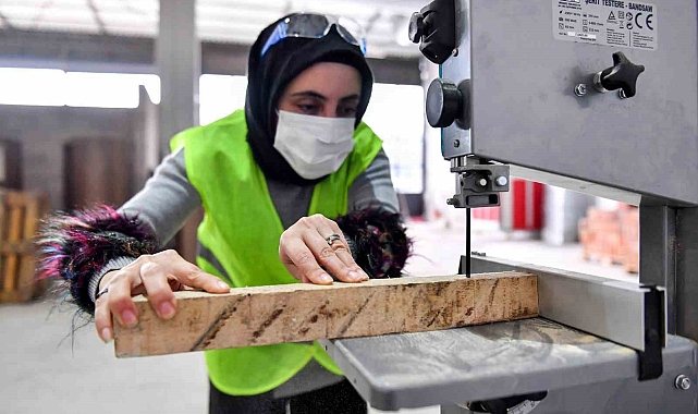MERCEK'ten 'Mobilya İmalat ve Montaj Kursu'