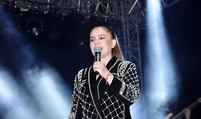 Merve Özbey: Bir sabah bir uyandım, şarkı viral olmuş