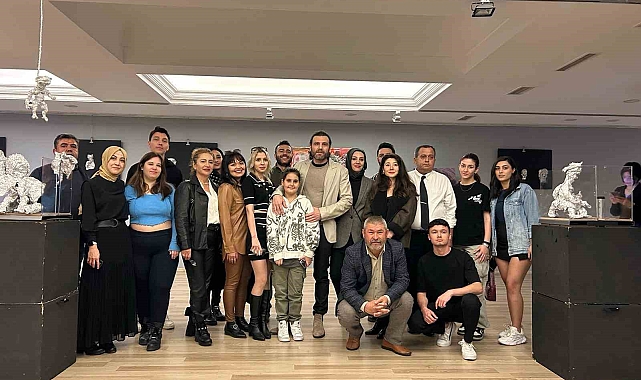 Metal folyolar sergisi yoğun ilgi gördü