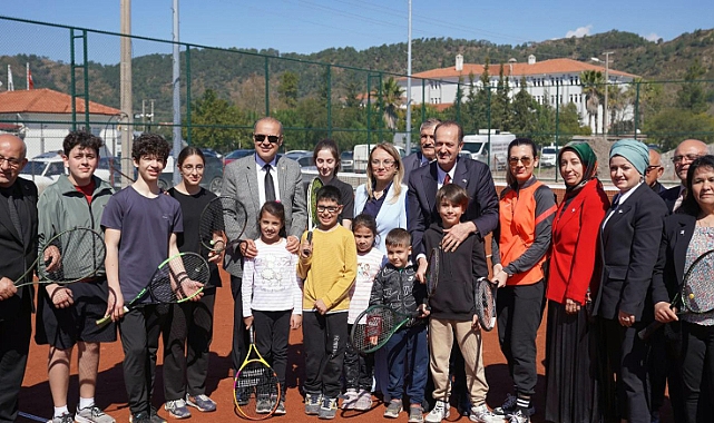 Ortaca’da tenis kortlarının açılışı yapıldı