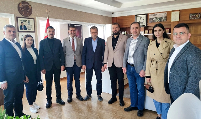Rahman Şeker talip olduğu belediye binasında