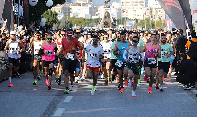 Runtalya Maratonu heyecanla koşuldu