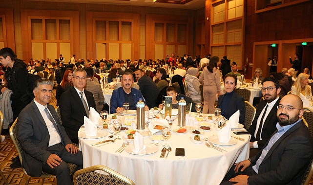 Sağlıkçılar iftarda buluştu