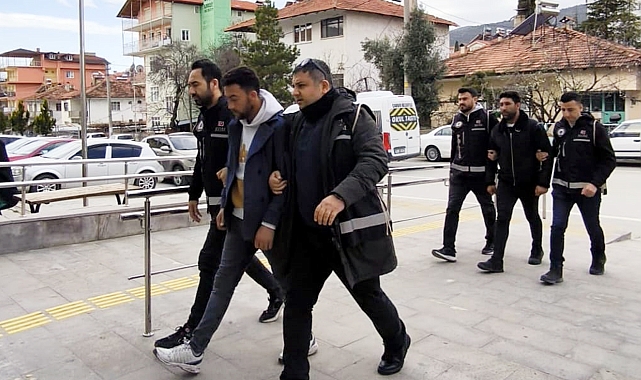 Sahte parayla dolandırıcılığa 2 tutuklama