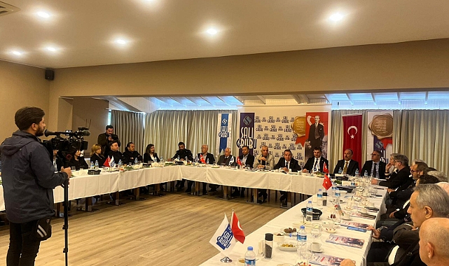 Salı Grubu'nun konuğu Muhittin Böcek oldu