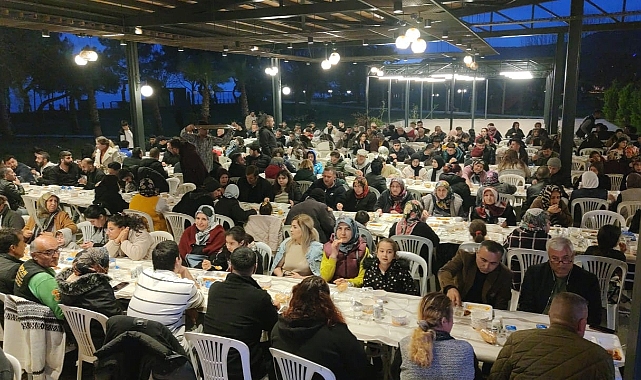 Şeker Beldibi'nde iftar yaptı