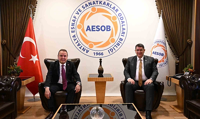Servisçi esnafından Başkan Böcek'e destek