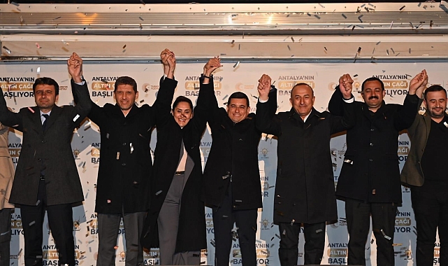Tütüncü: "Antalya'nın trafik sorununu tarihin karanlık sularına gömüyoruz"