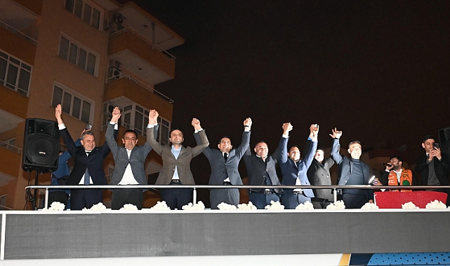 Tütüncü’nün Alanya seçim ofisi ziyareti mitinge dönüştü