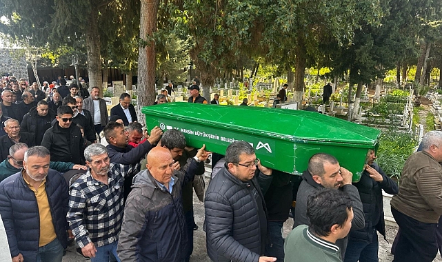 Yangında ölen çift toprağa verildi