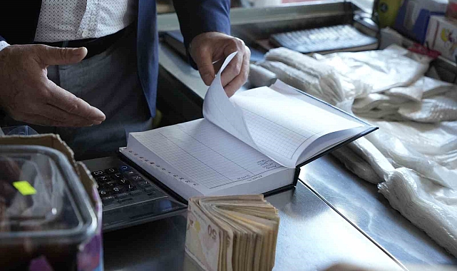 'Zimem defteri' geleneğiyle veresiye defterindeki borçlar silindi