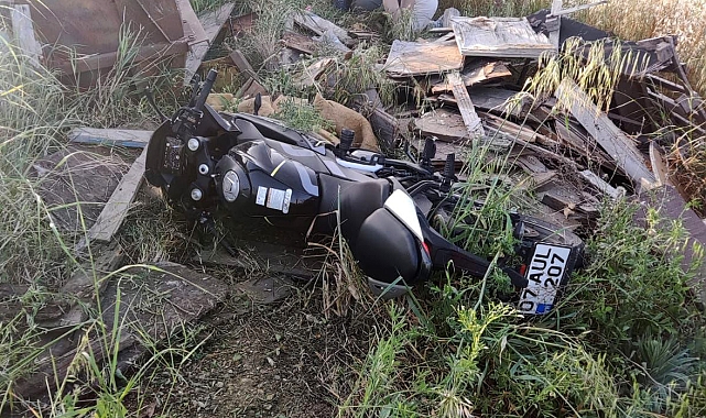 2 aylık evli çift, motosiklet kazasında yaralandı
