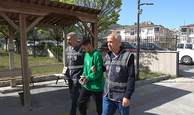 25 yıl hapis cezasıyla aranan firari cezaevine gönderildi